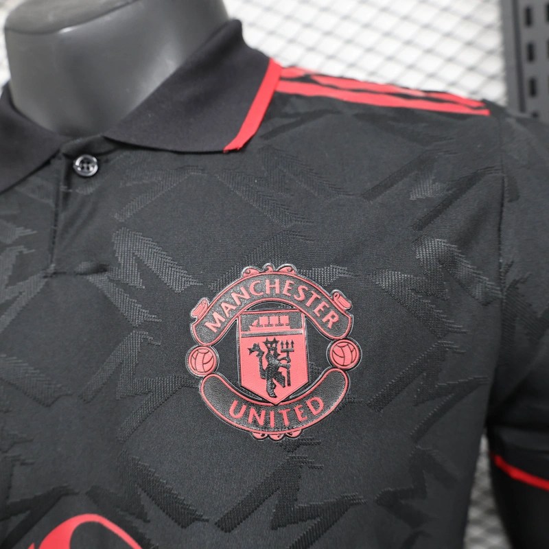 2025/26 Manchester United Co branded POLO Black jersey Player Version