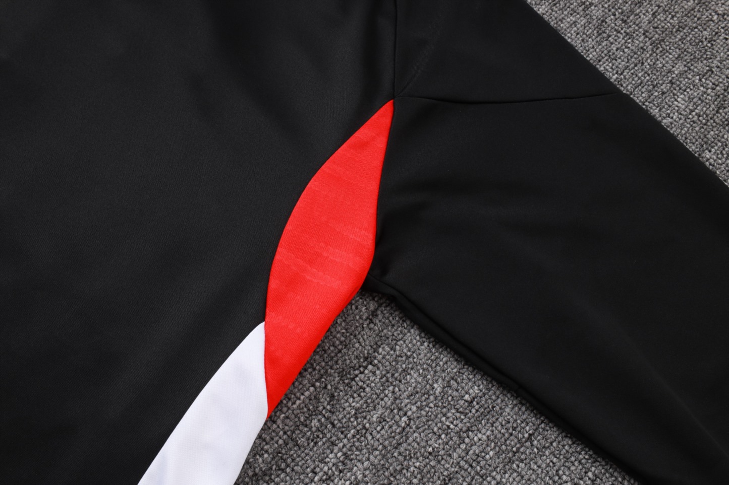 202526 Bayern Munich black Long-sleeved half-pull training kit Football team kit