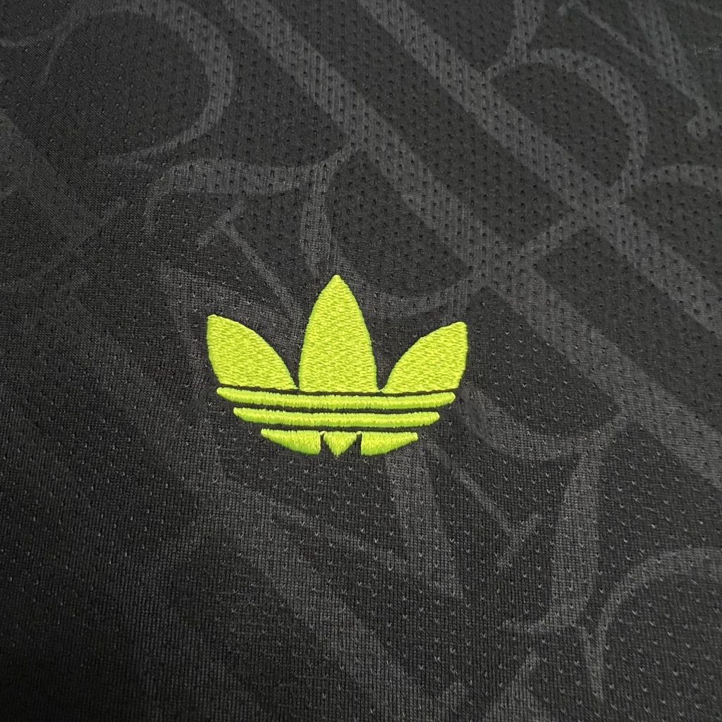 24/25 Real Madrid X BLACK AND NEON UNIQUE Jersey Fan Version