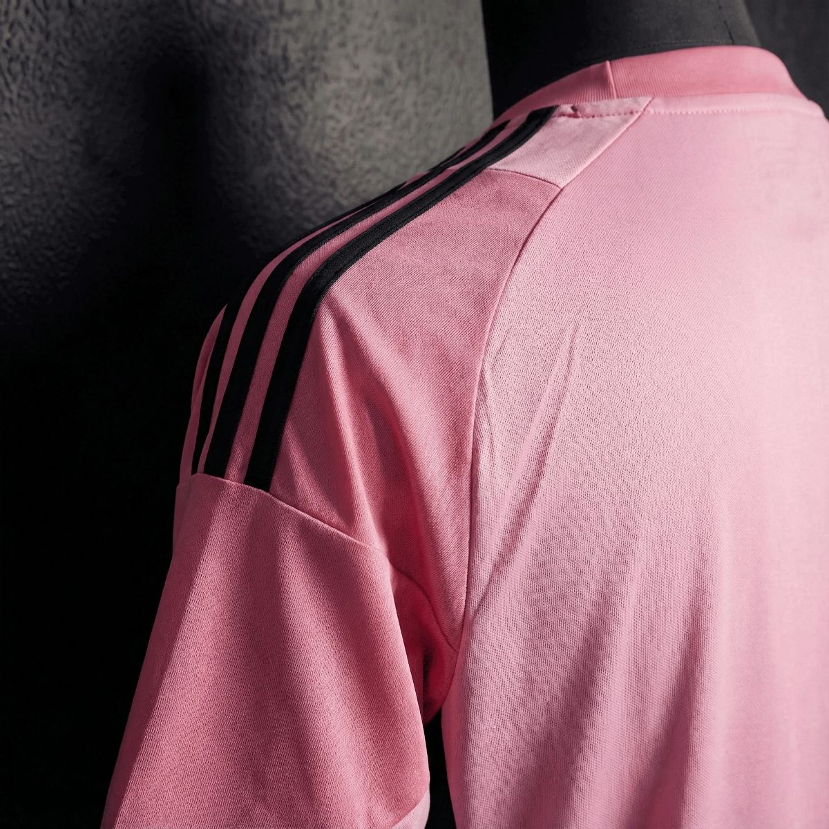 2025/26 Venezuela Goalkeeper Pink jersey Fan version