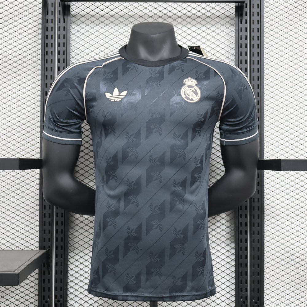 24/25 Real Madrid Black Special edition Jersey Player Version