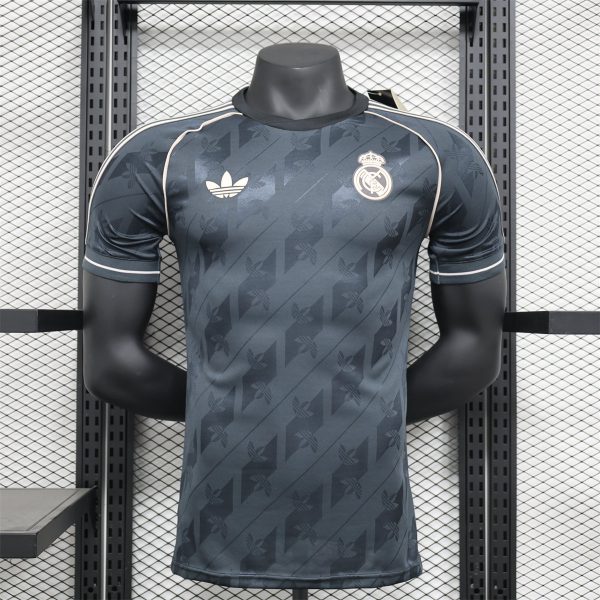 24/25 Real Madrid Black Special edition Jersey Player Version