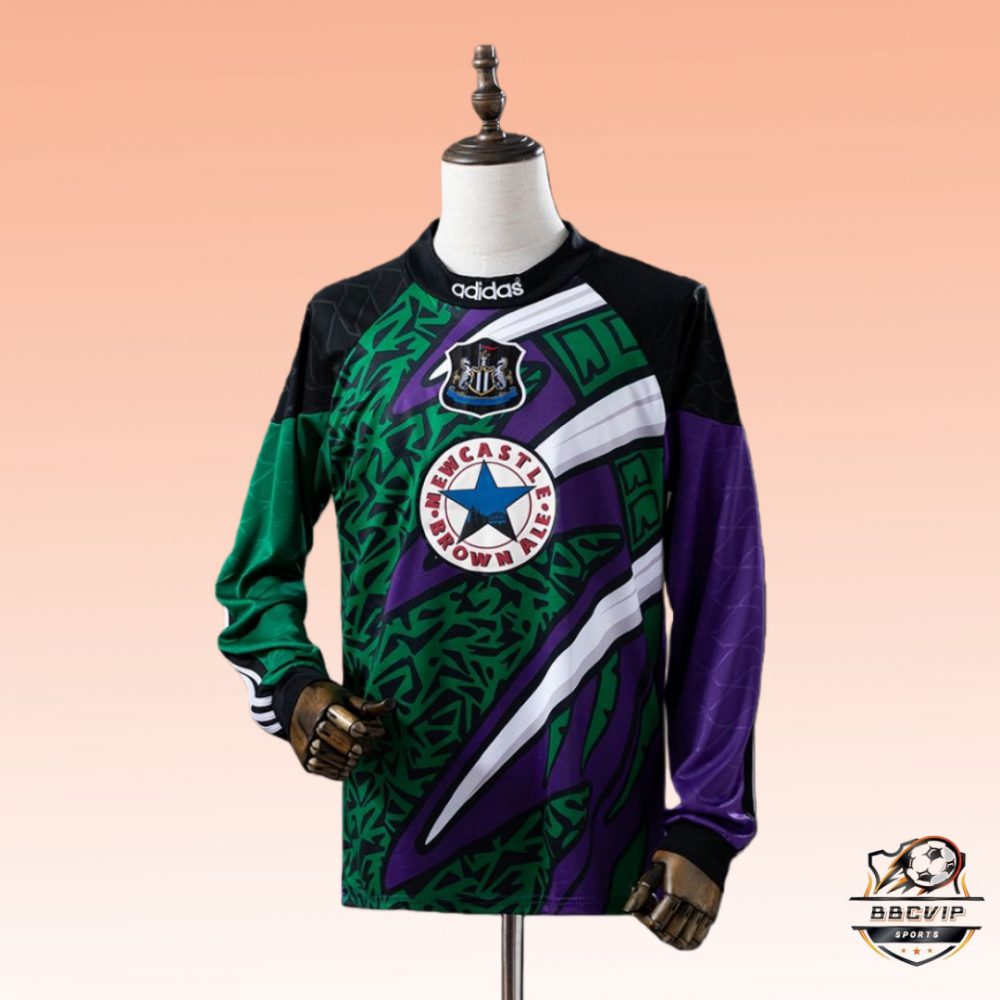 Retro Newcastle United 1995/96 Long Sleeve Goalkeeper jersey Fan Version