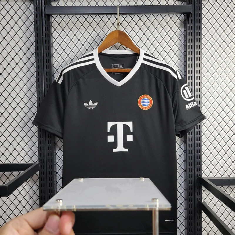 2024/25 Bayern Munich Training Jersey Fan Version