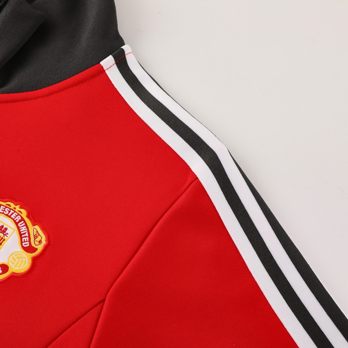 2025 Manchester United Red Jacket Training Suit Set Football Team Shirt Sports Fashion