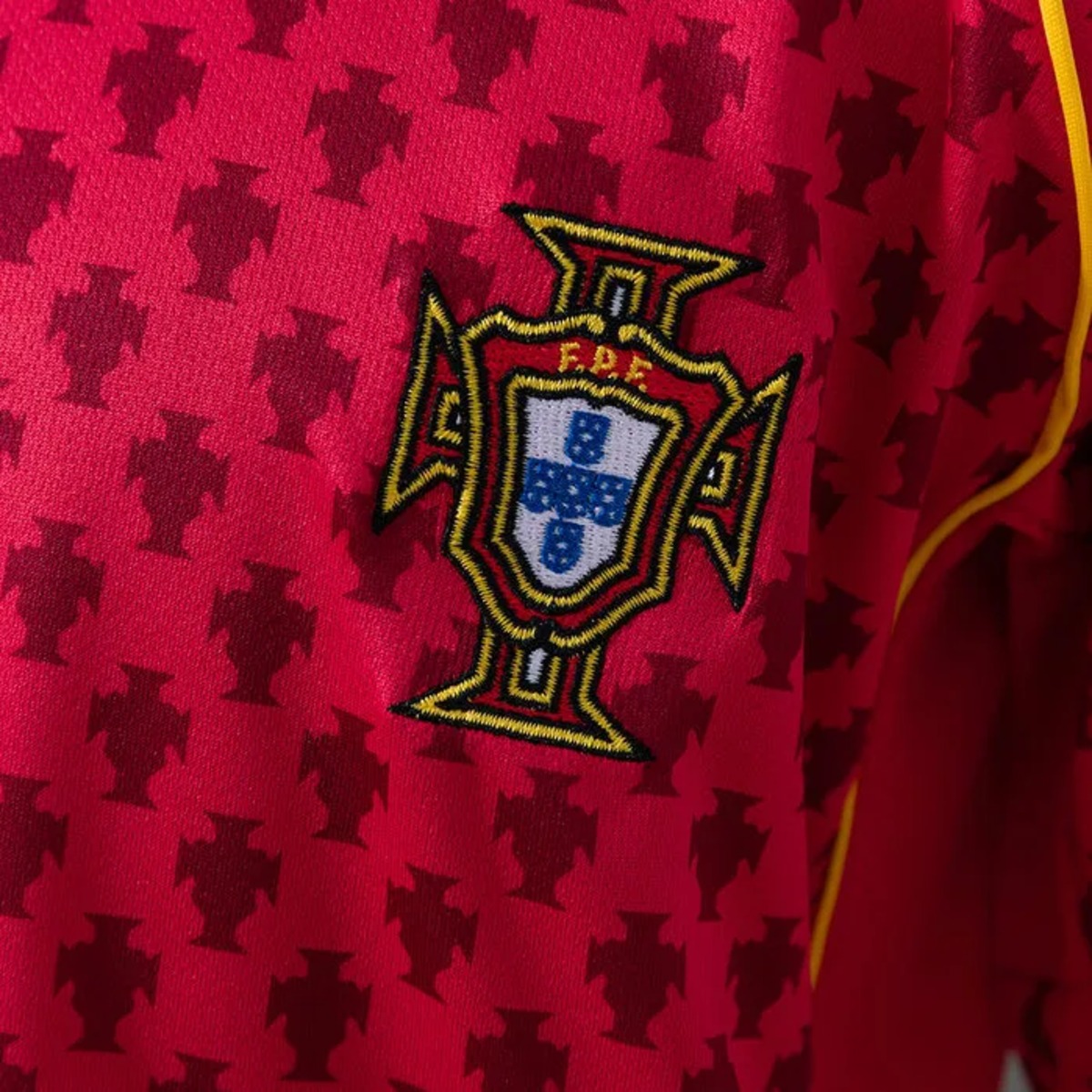 Retro Portugal 2004 Home Kid Kits