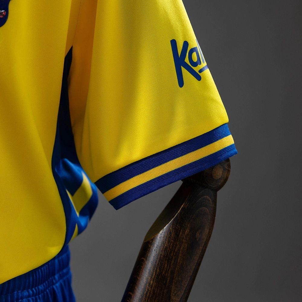 2025/26 Las Palmas Home jersey Kid Kits Size 16-28
