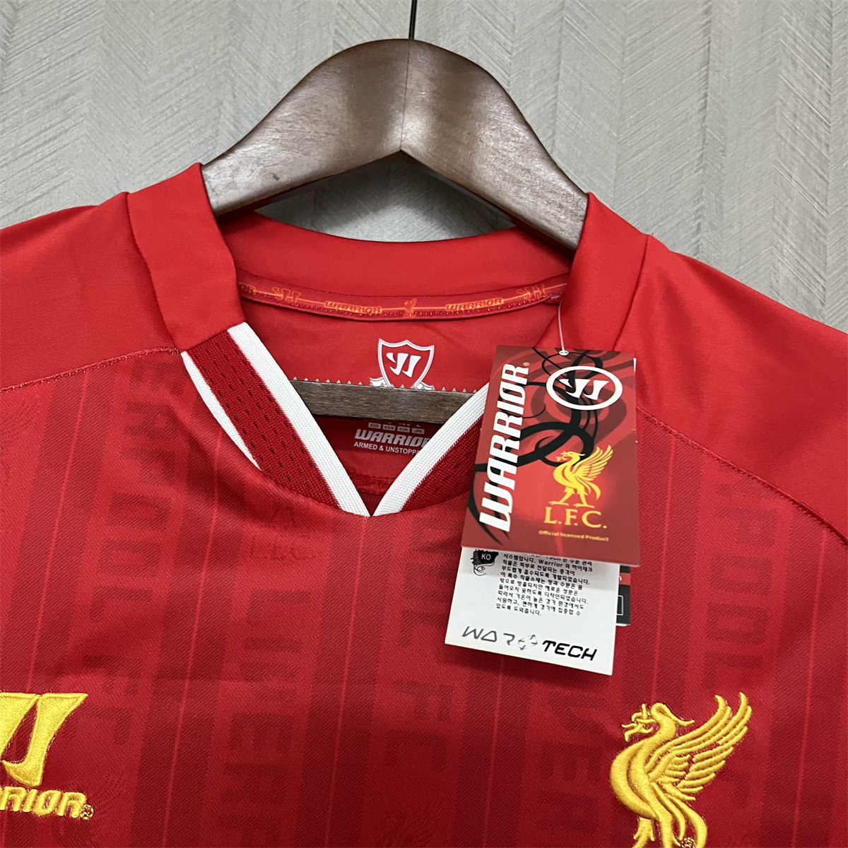 Retro Liverpool 13/14 home jersey Fan Version