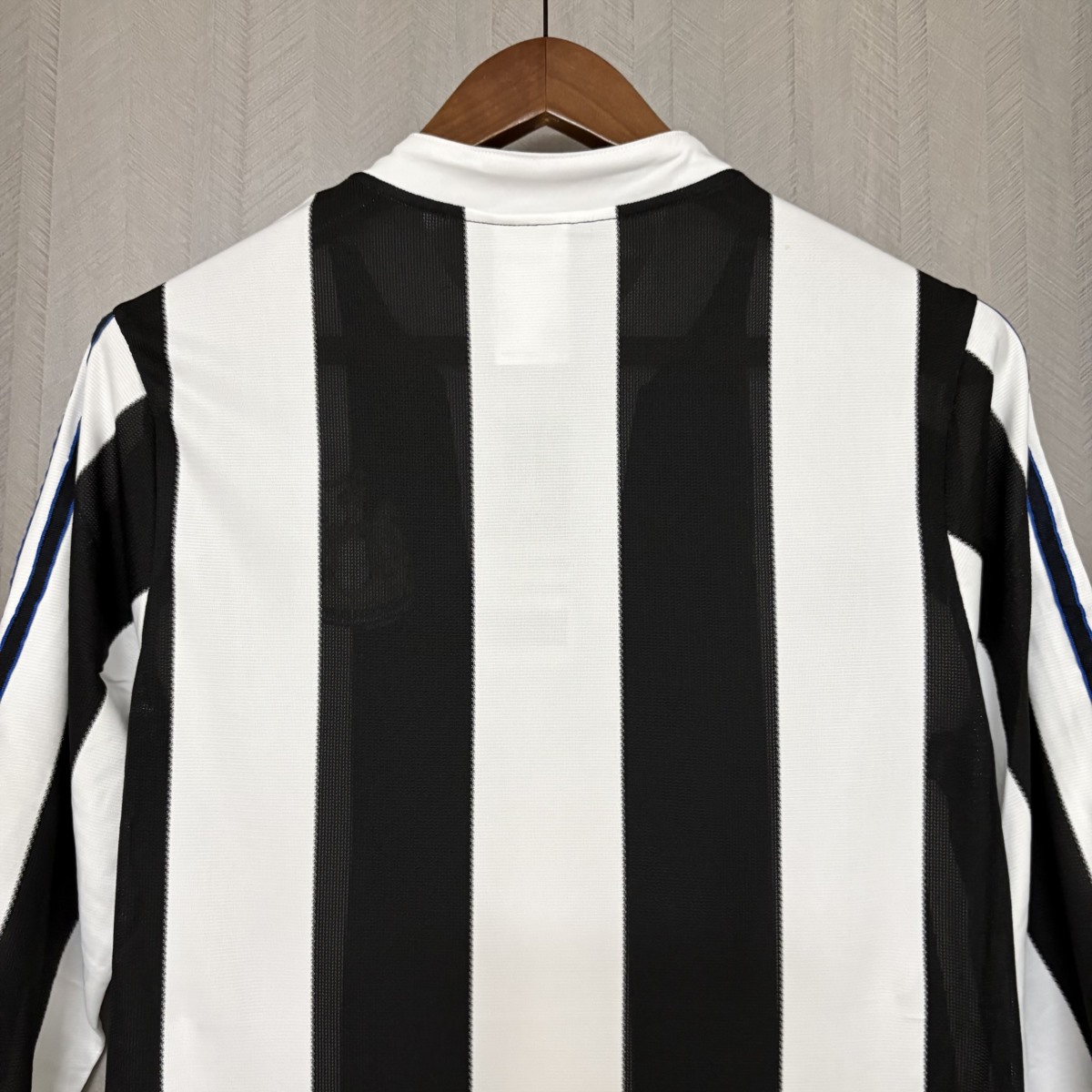 Retro Newcastle United 1997/99 Long Sleeve Home jersey Fan Version