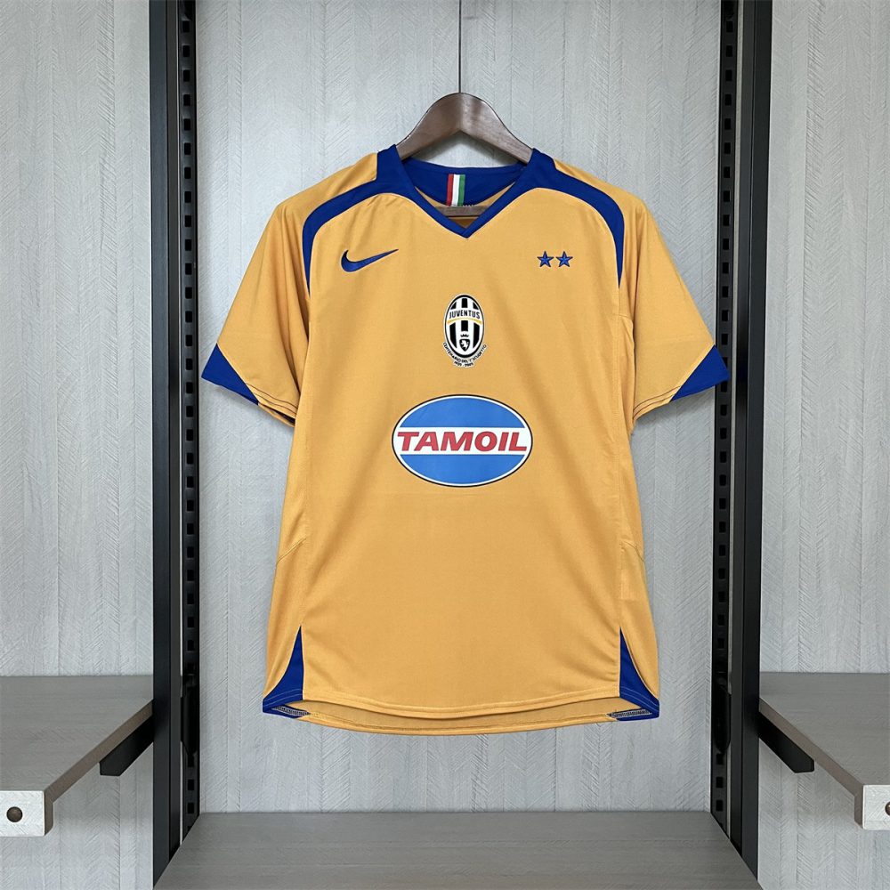 Retro Juventus 05/06 Third jersey Fan Version