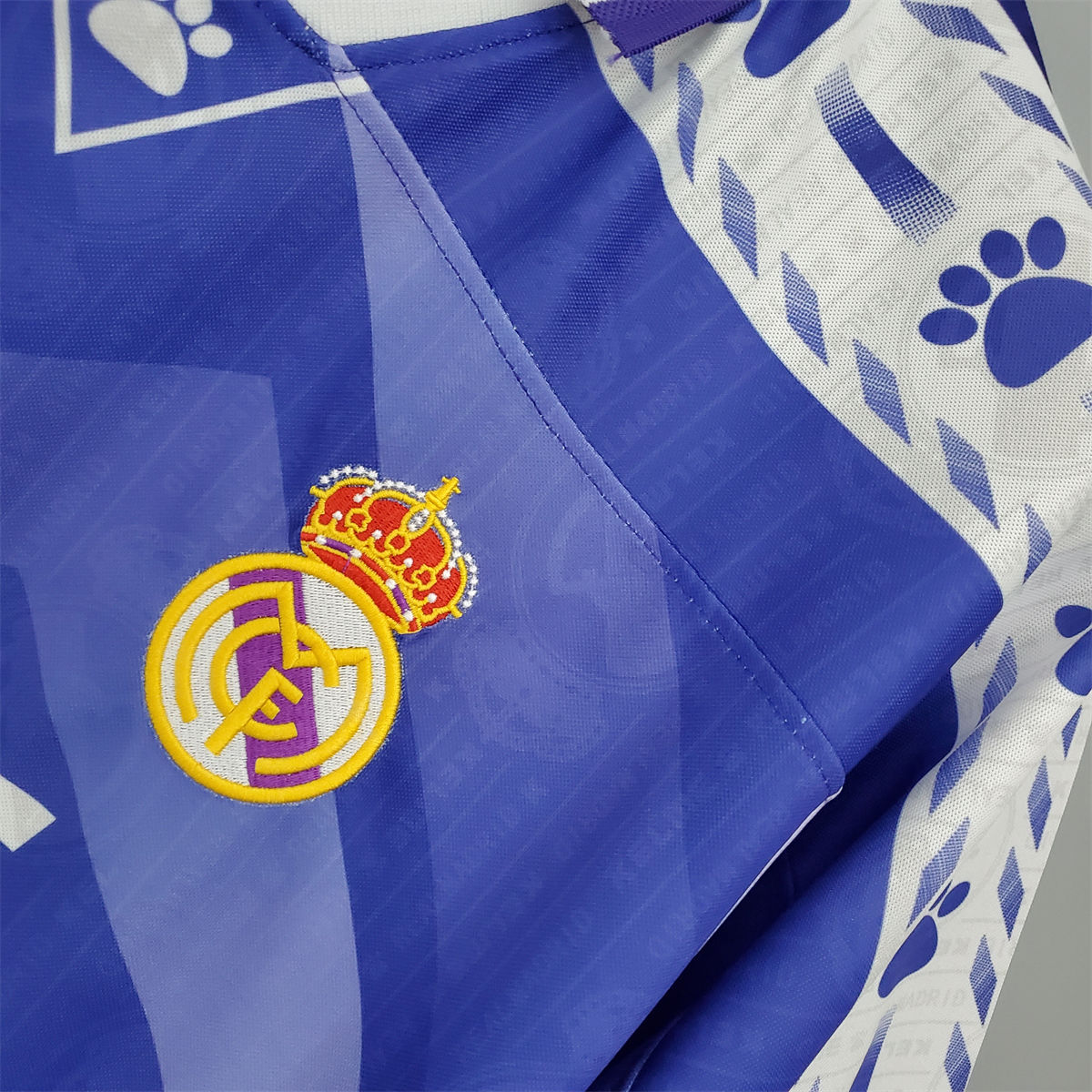 Real Madrid Retro 1996/97 away jersey Fan Version