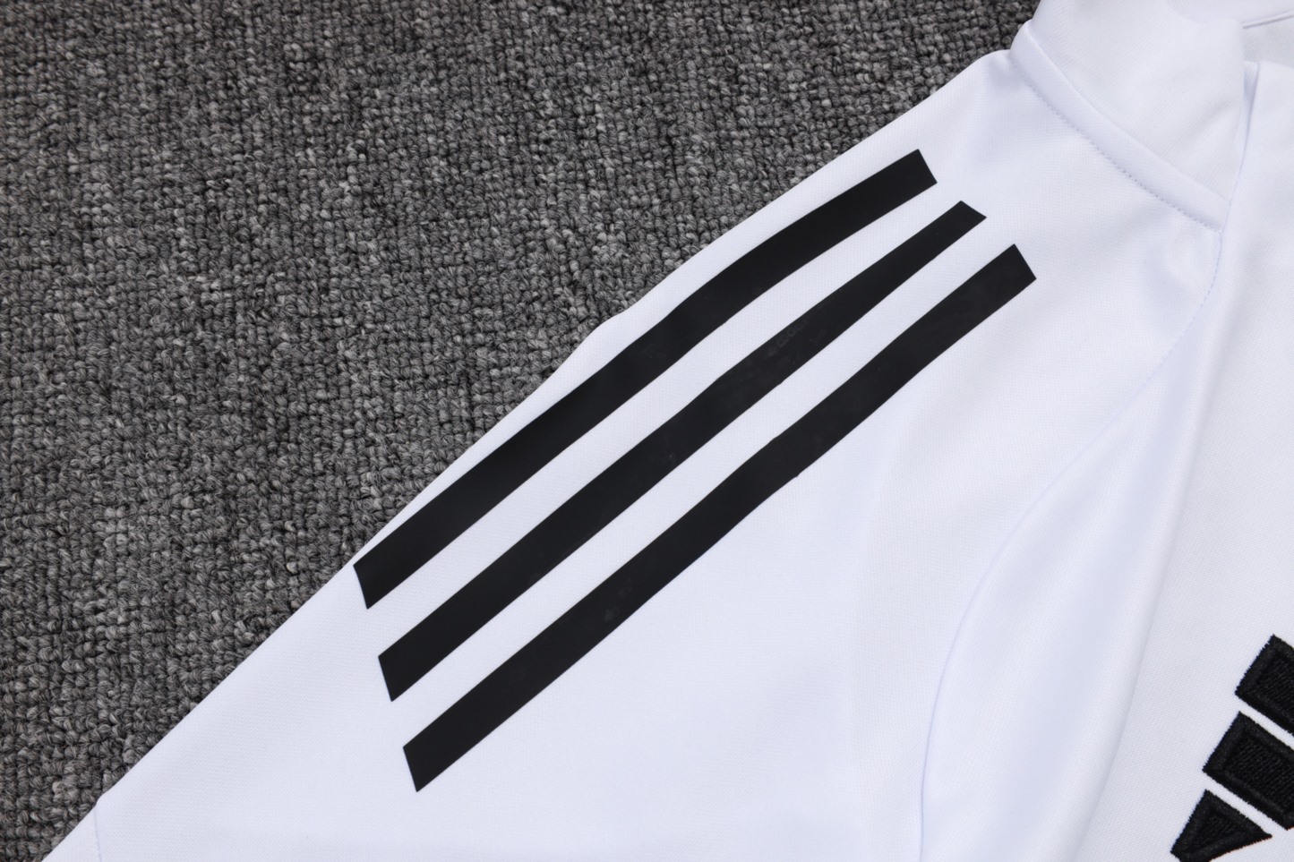 2025/26 Ajax White Jacket Training Suit Set Football Team Shirt Sports Fashion