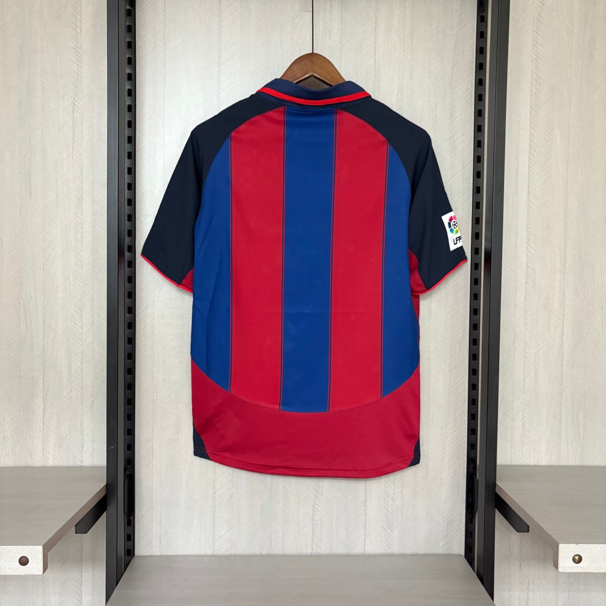 Retro Barcelona 03/04  home jersey Fan Version