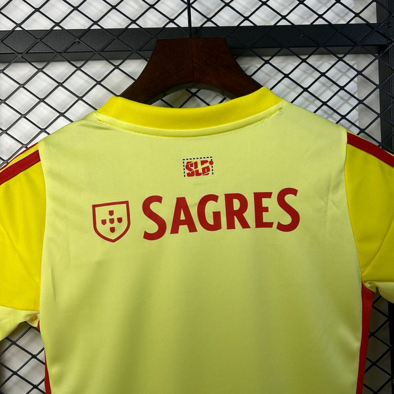 2025/26 Benfica Goalkeeper Yellow jersey kids Kits size: 16-28