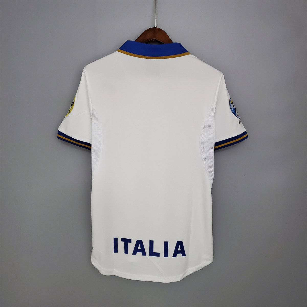 Retro Italy 1996 Away jersey Fan Version