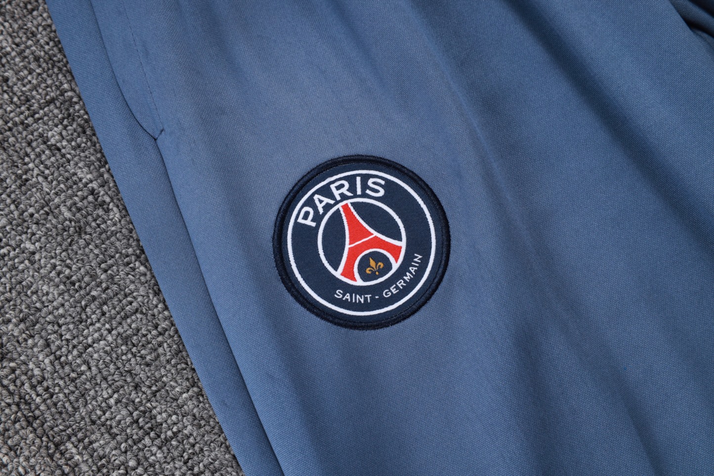 202526 Paris grey Long-sleeved half-pull training kit Football team kit