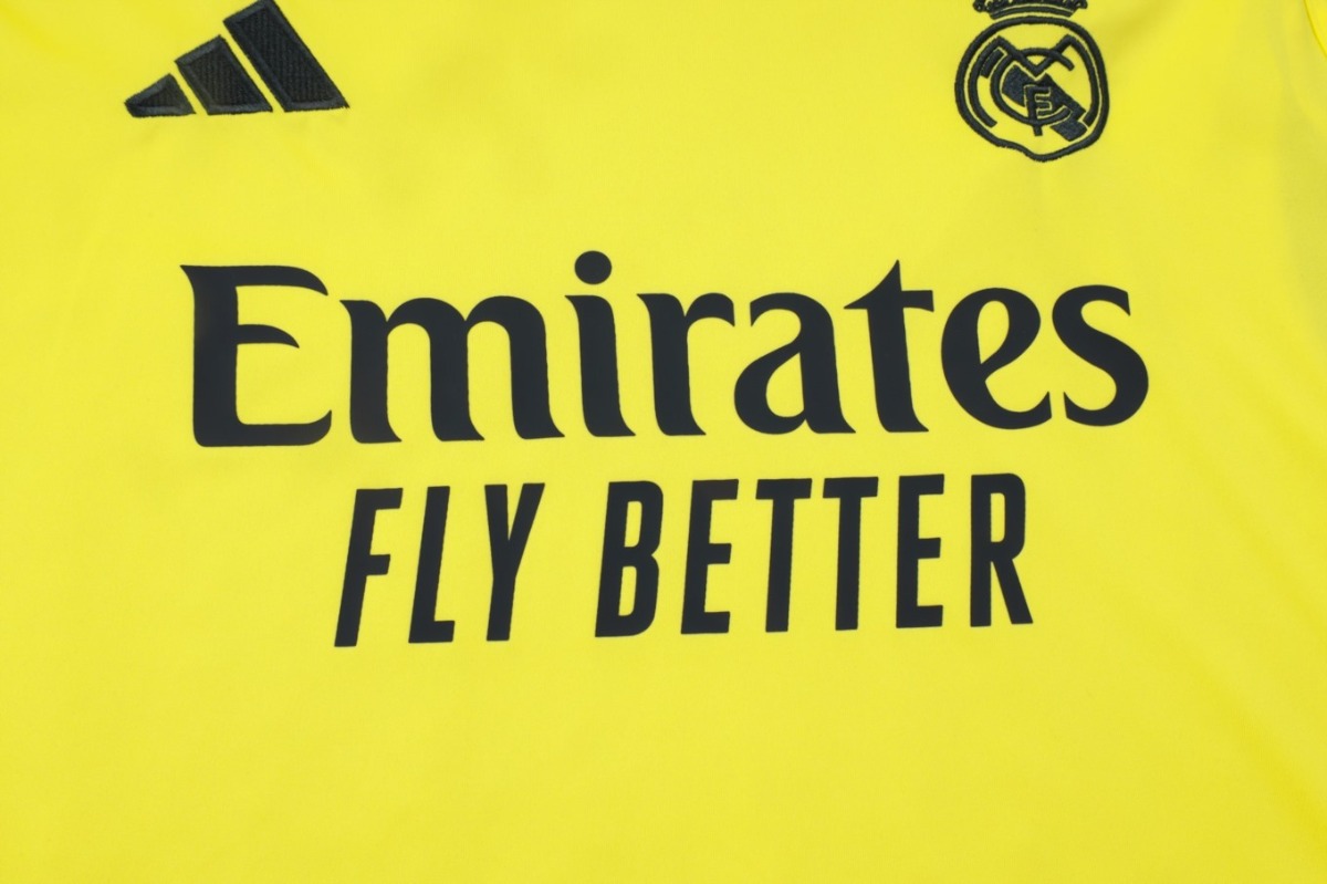2026 Real Madrid Yellow Training Set Shirt and Shorts