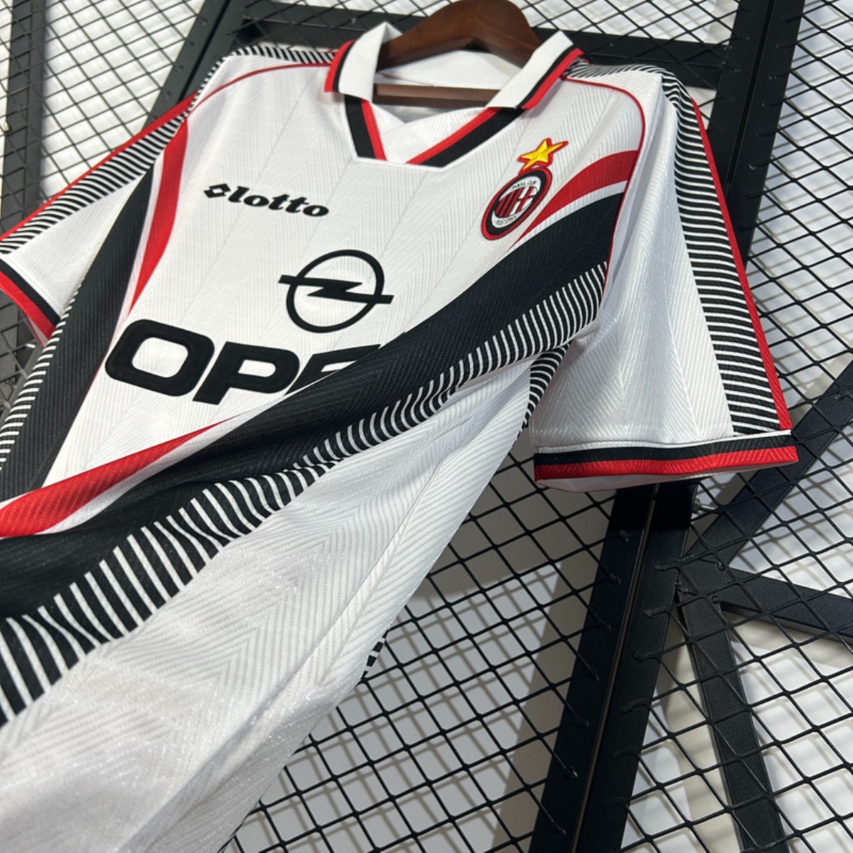 Retro AC Milan 1997/98 Away jersey Fan Version