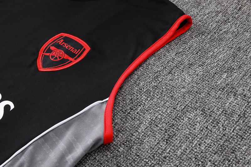 2025/26 Arsenal Black Training Set Shirt and Shorts