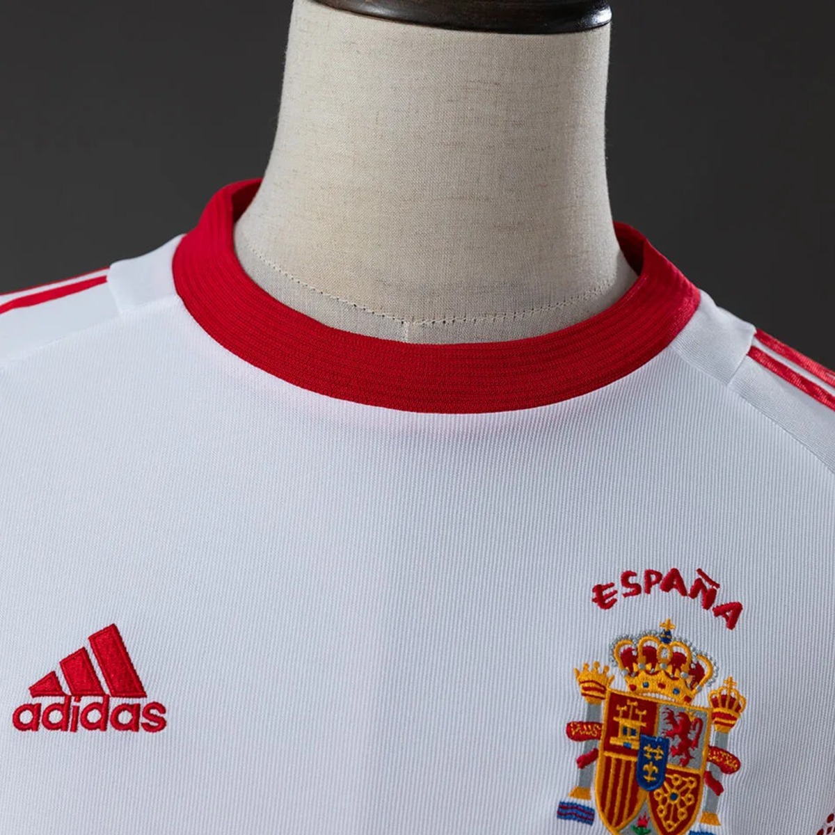 Retro Spain 2002 Away Jersey Fan Version