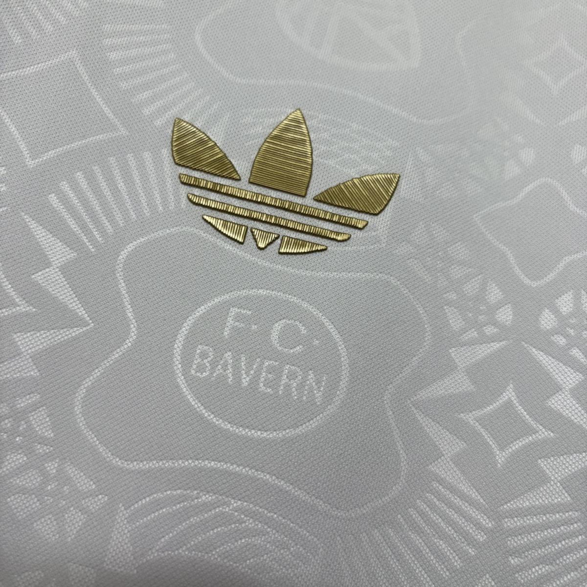 2025/26 Bayern Munich 125th Anniversary White Jersey Fan Version