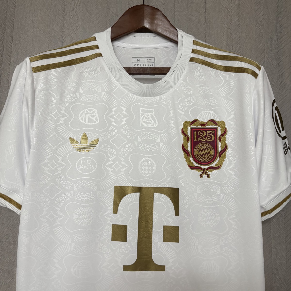 2025/26 Bayern Munich 125th Anniversary White Jersey Fan Version