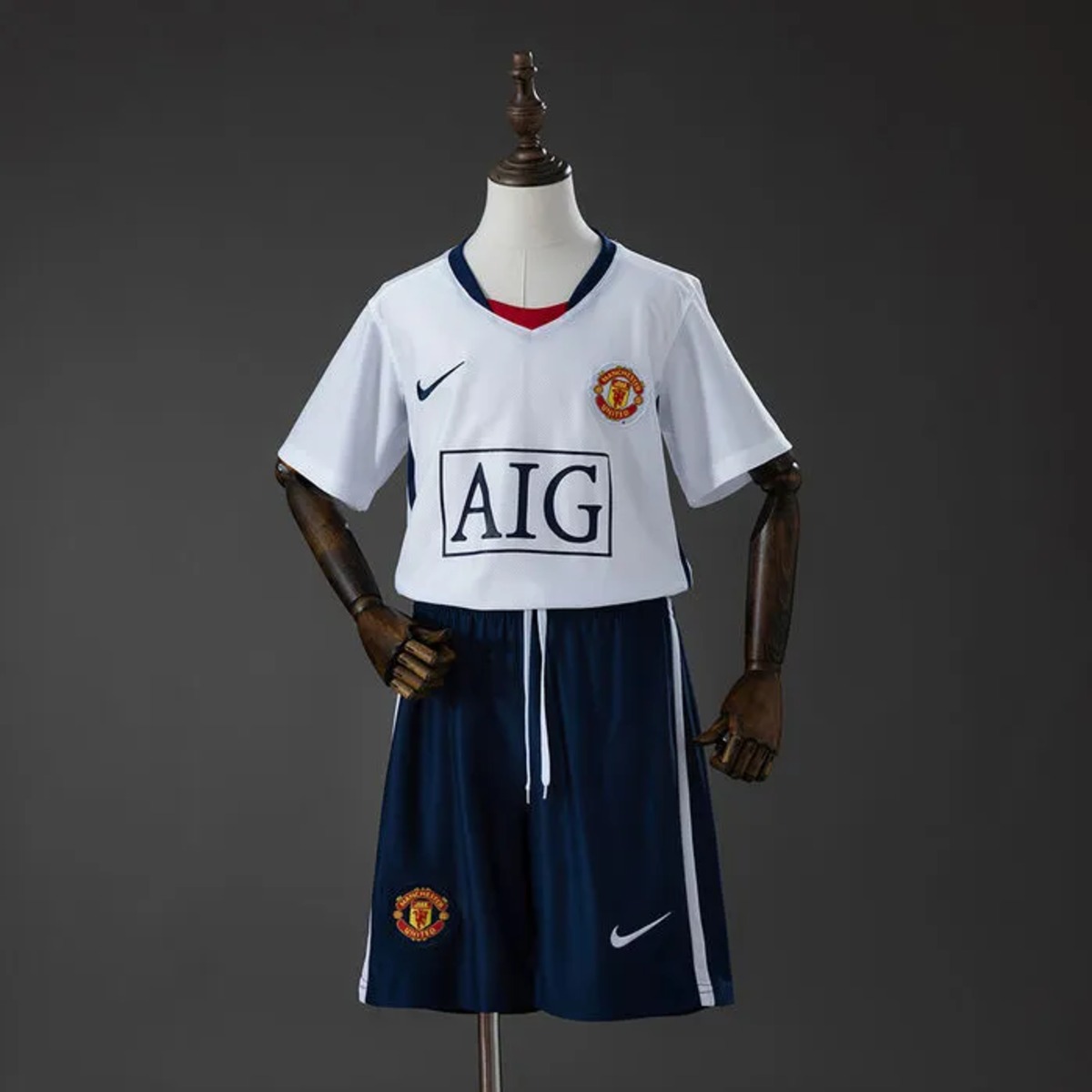 Retro Manchester United 2008/09 Away Kid Kits