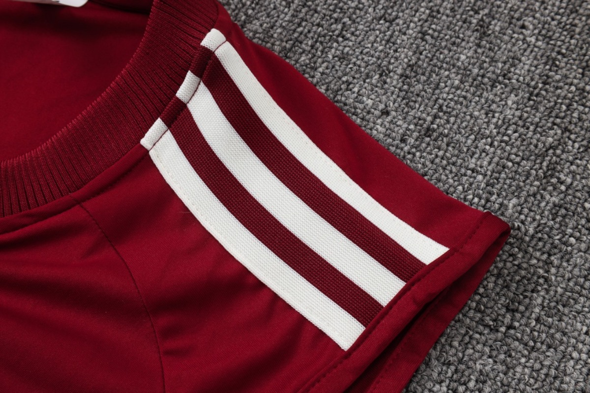 2026 Spain Maroon Training Set Shirt and Shorts