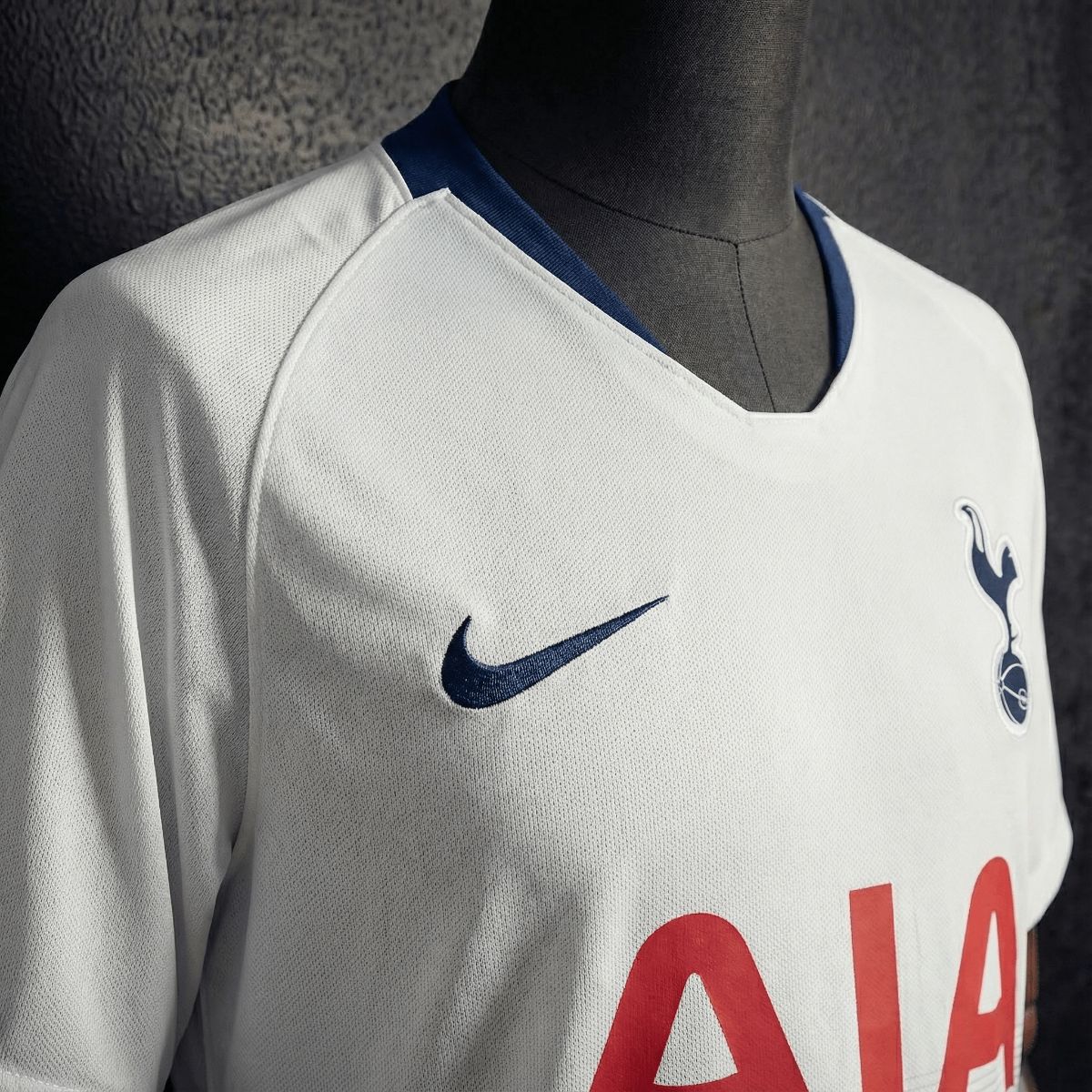 Retro Tottenham 2018/19 Home jersey Fan Version