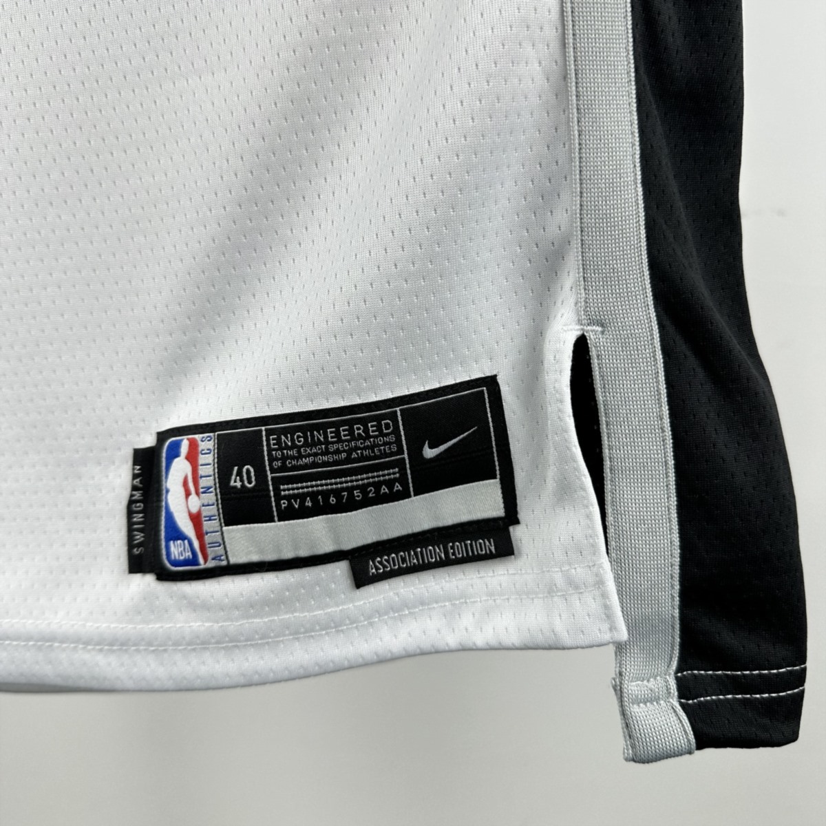 NBA San Antonio Spurs WEMBANYAMA#1 2022/23 White Icon Edition Swingman Jersey S-XXL