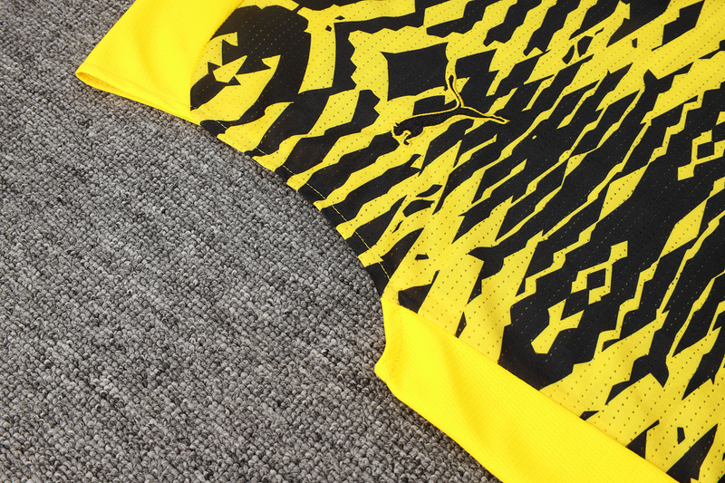 24/25 Dortmund Yellow black Training Set Shirt and Shorts