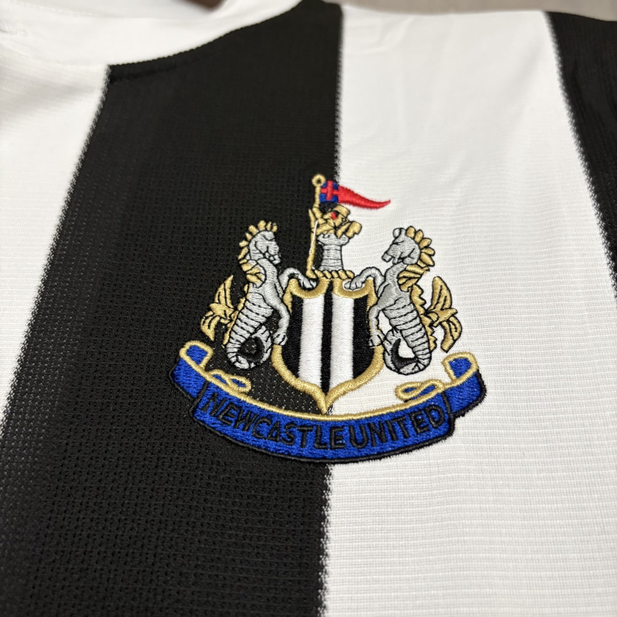 Retro Newcastle United 1997/99 Long Sleeve Home jersey Fan Version