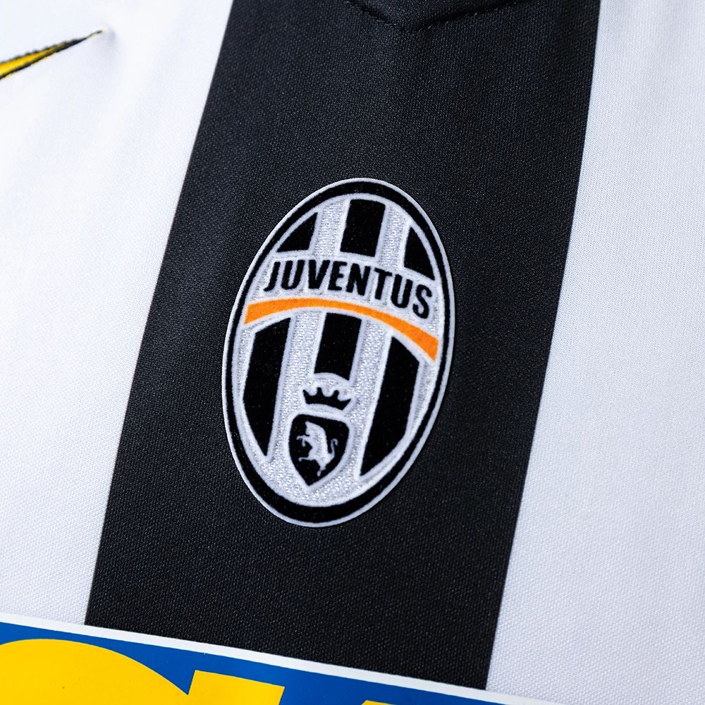 Retro Juventus 04/05 Home  jersey Fan Version
