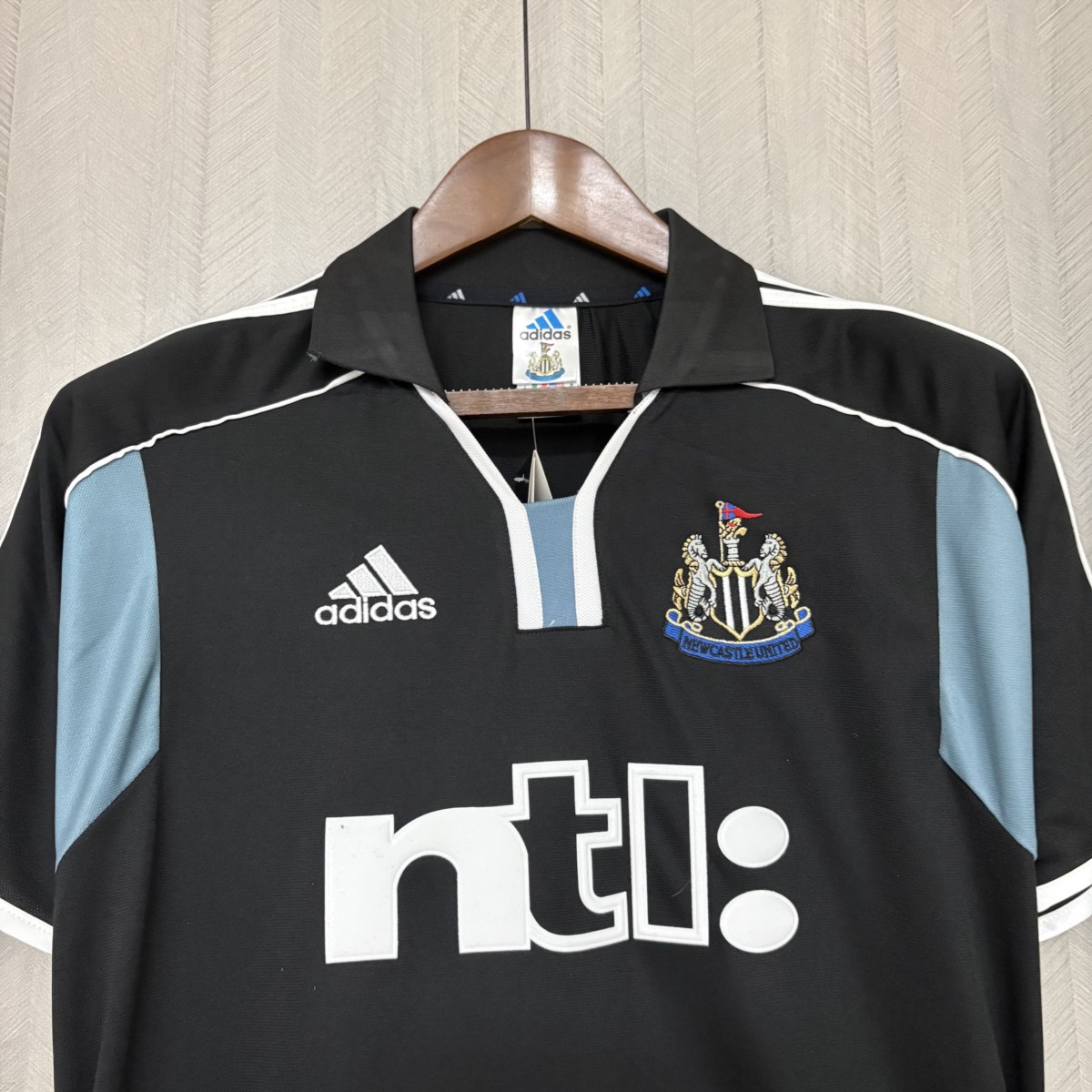 Retro Newcastle United 2000/01 Away jersey Fan Version