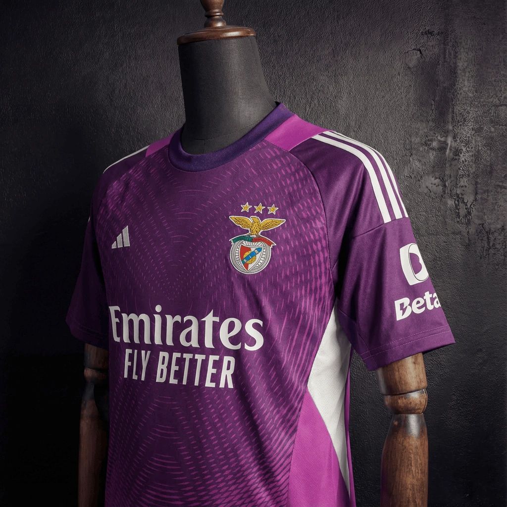25/26 Benfica Goalkeeper Purple Jersey Fan version