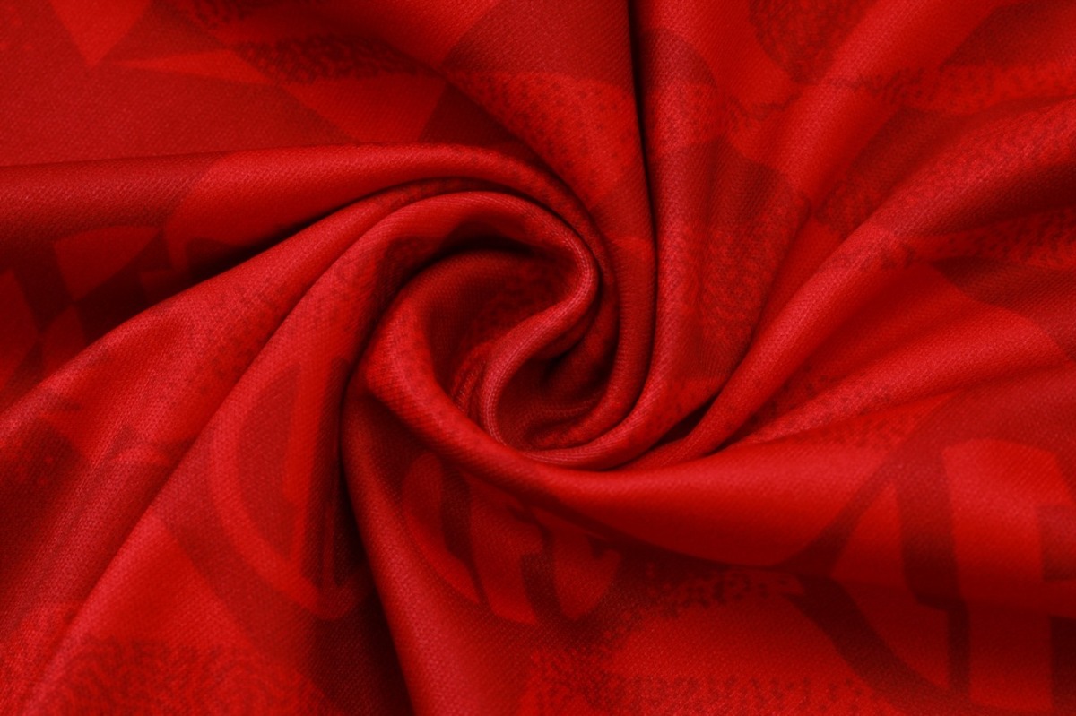 2026 Liverpool Red Long-sleeved half-pull training kit