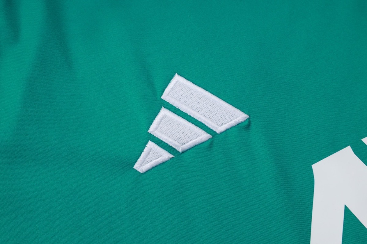 2026 Liverpool Green Training Set Shirt and Shorts