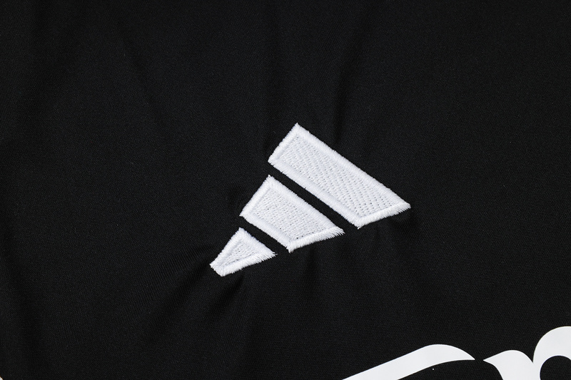 24/25 Real Madrid Black Training Set Shirt and Shorts