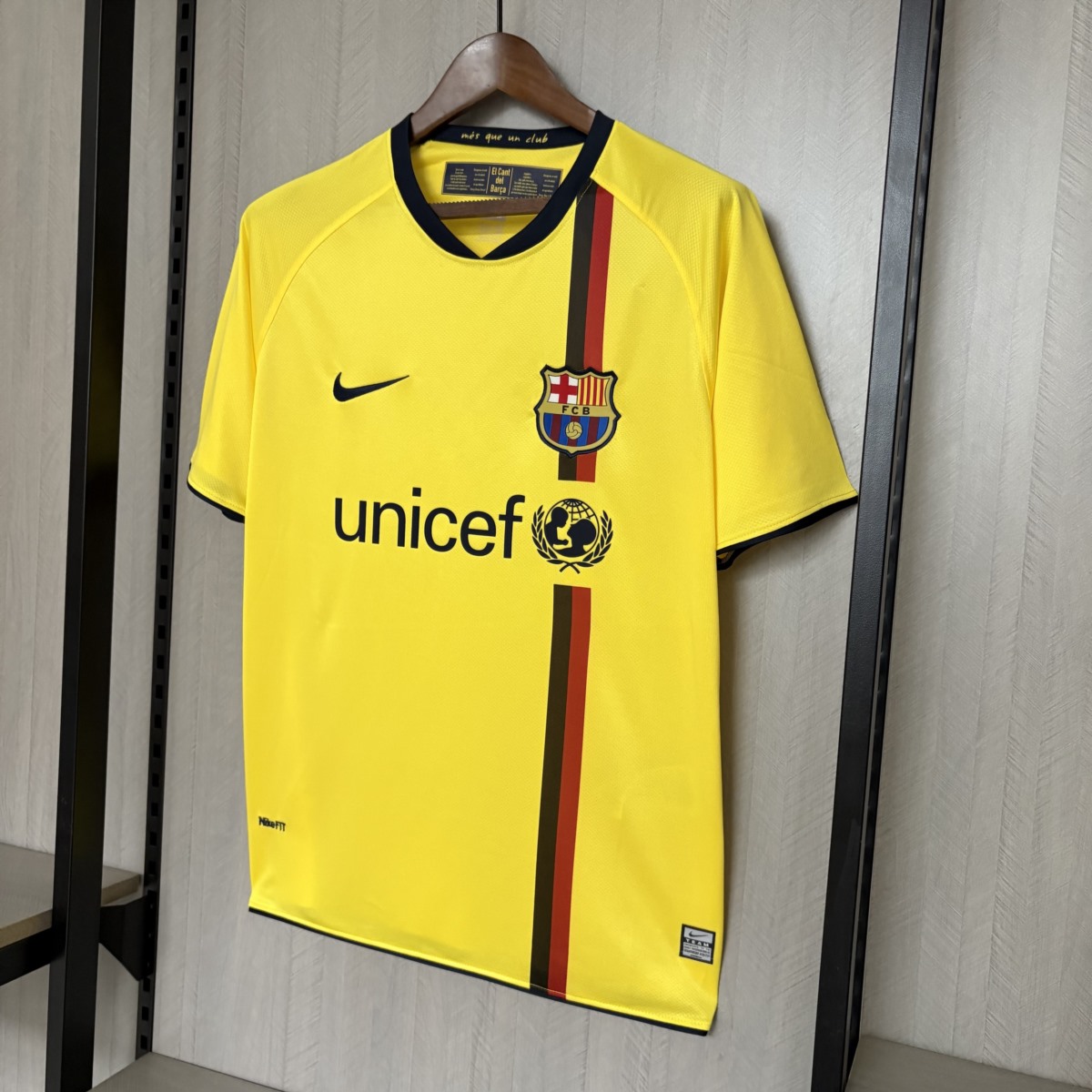 Retro Barcelona 08/09 away jersey Fan Version