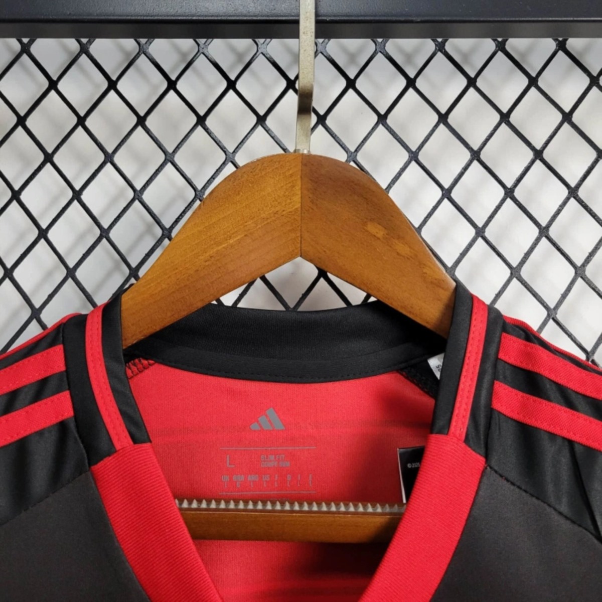 2025/26 kids kits Flamengo Home jersey size: 16-28