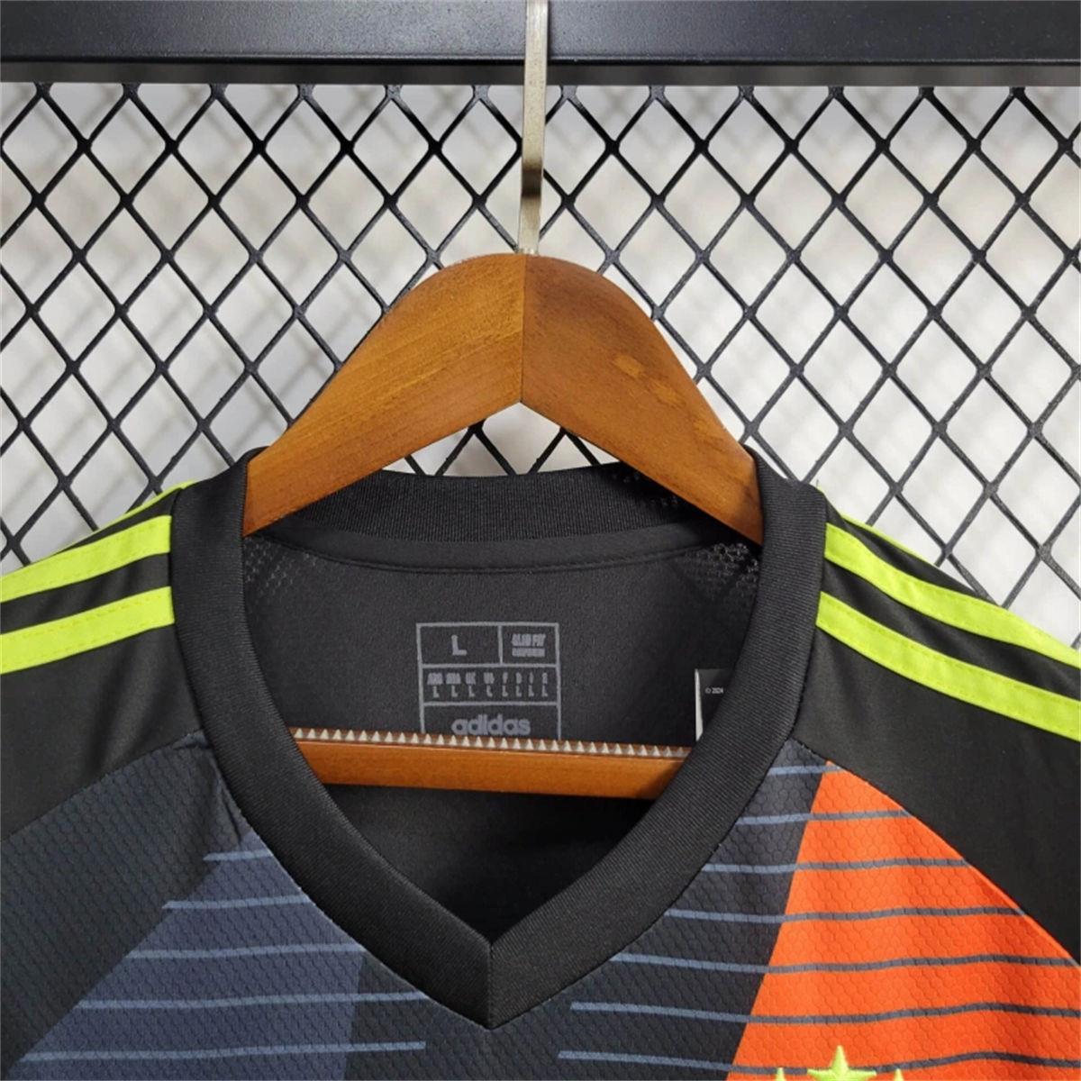 2024/25 Argentina goalkeeper Jersey Fan Version