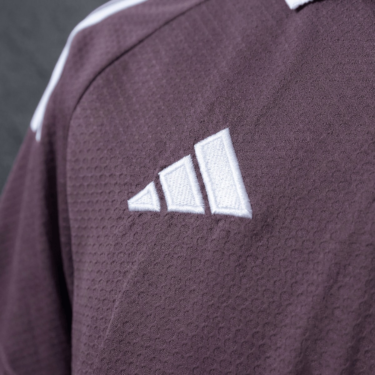 2025/26 Mnachester United Training Brown Polo Fan version