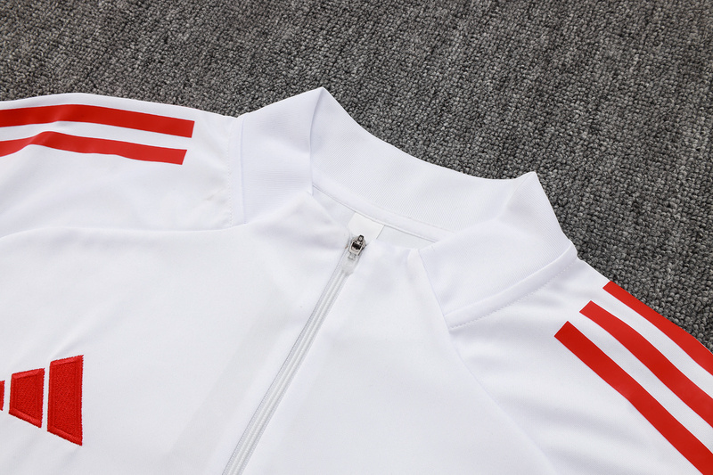 202526 Bayern Munich White Long-sleeved half-pull training kit Football team kit