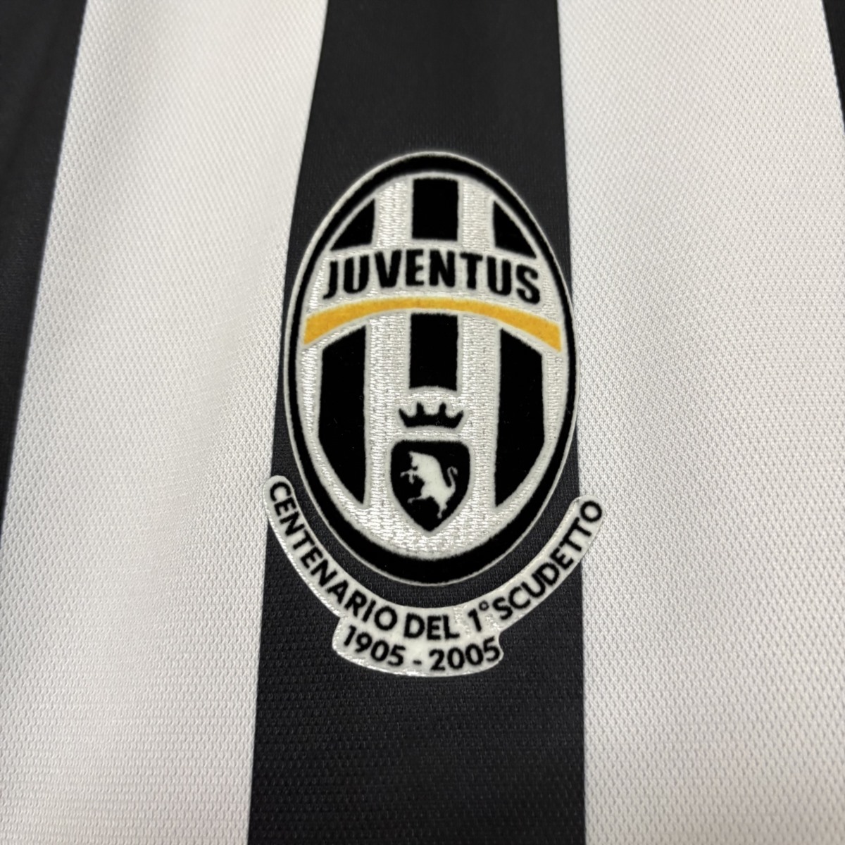 Retro Juventus 2005/06 Home  jersey Fan Version