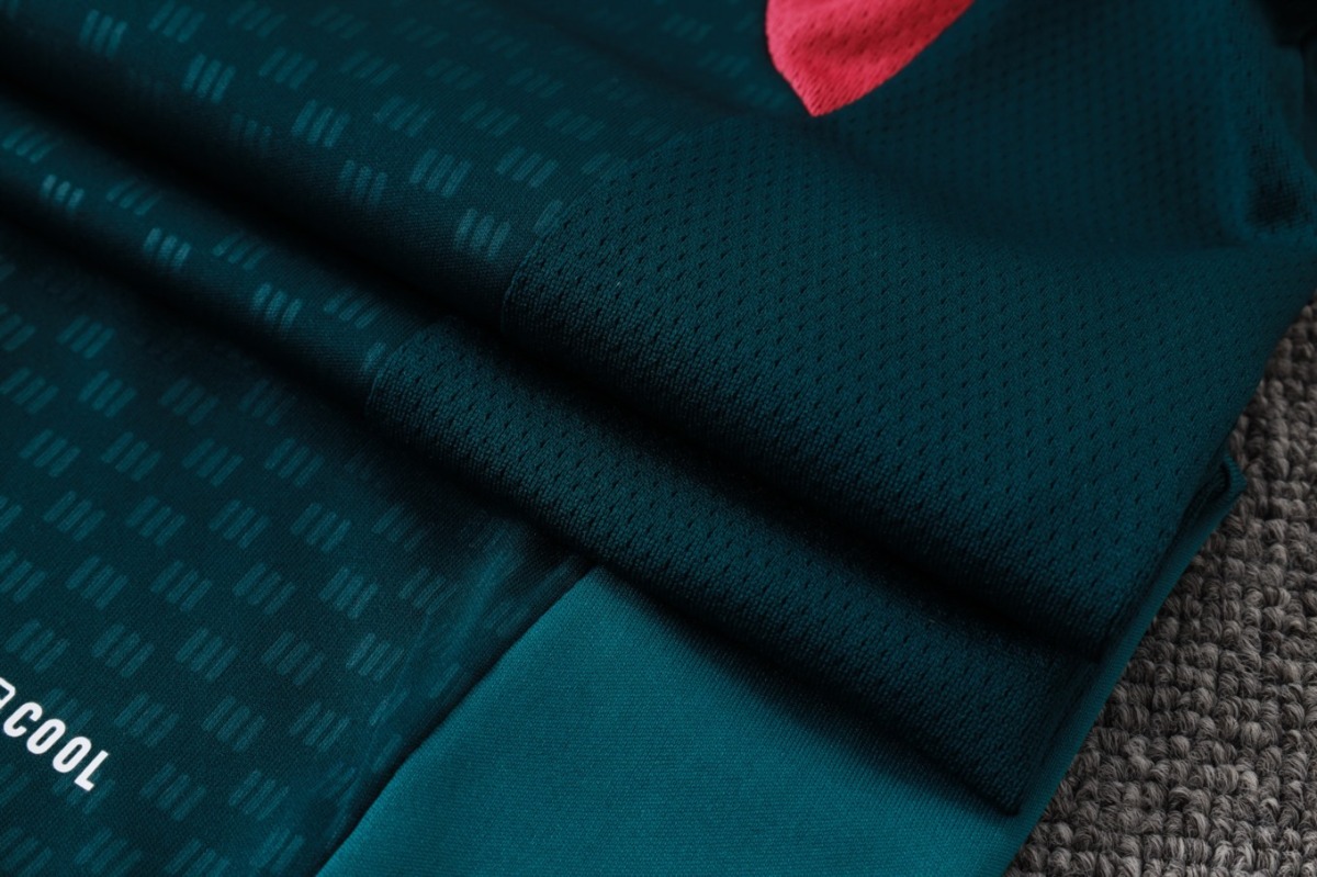 2026 Real Madrid Deep dark green Training Set Shirt and Shorts