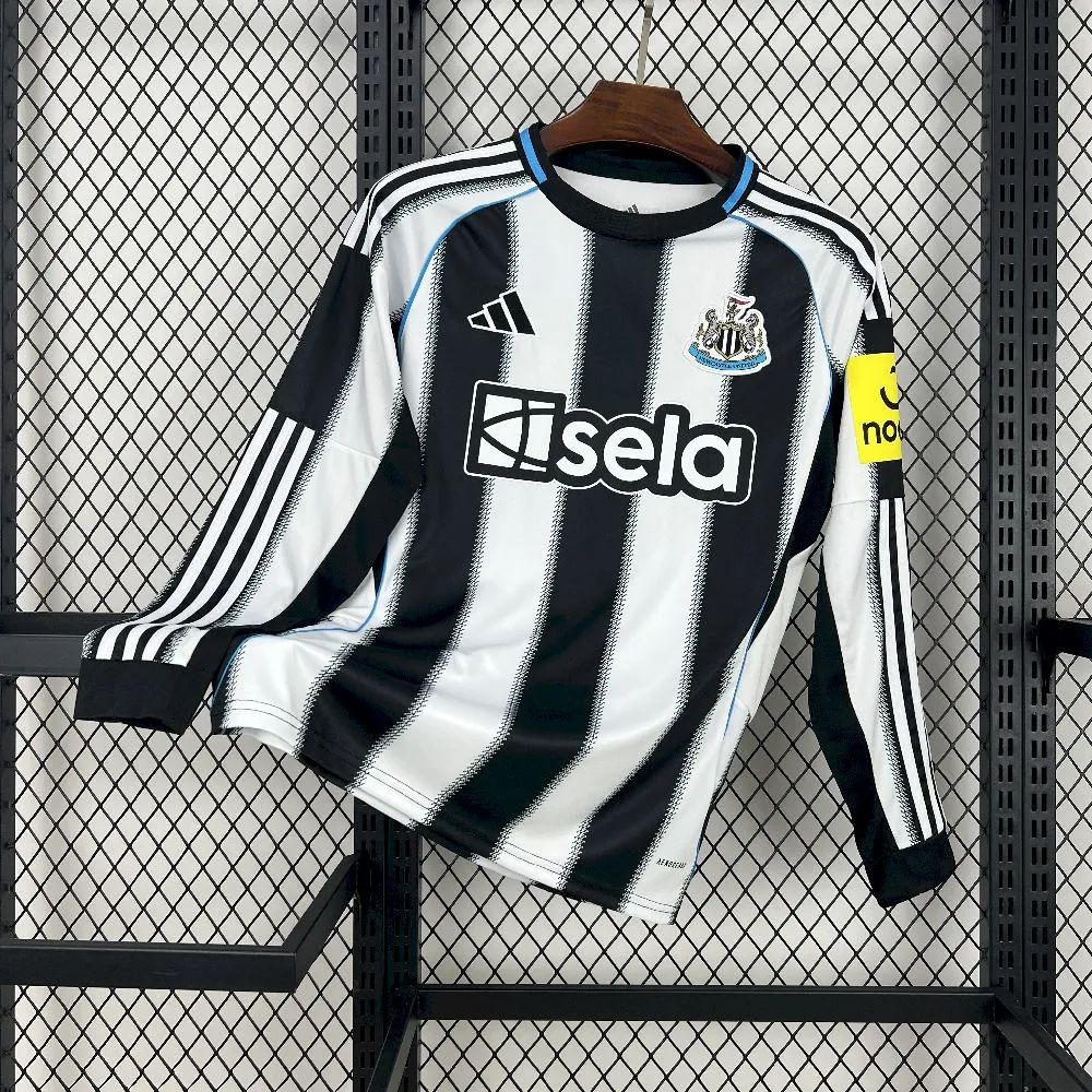 2025/26 Newcastle United Home jersey Fan version