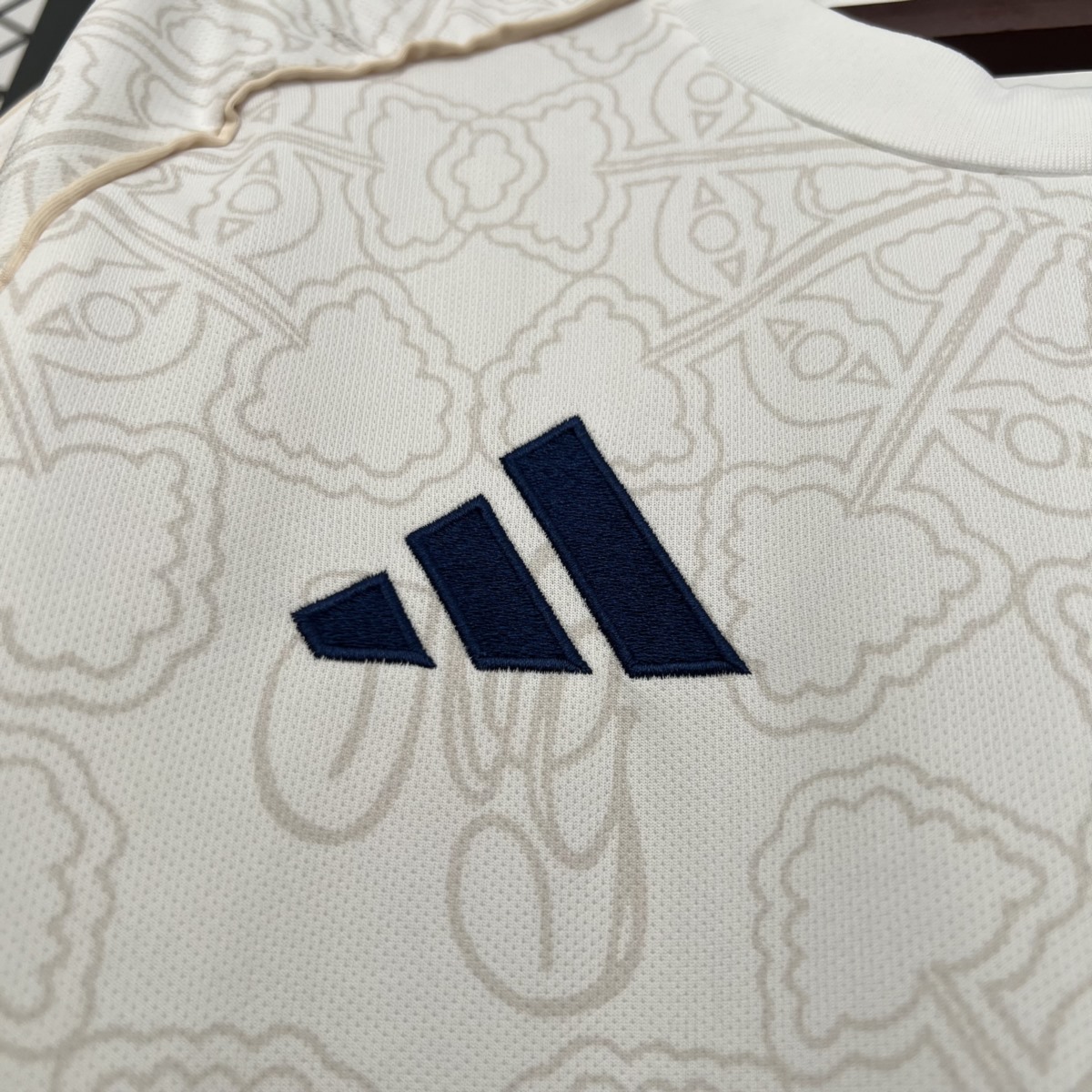 2025/26 Nottingham Forest Away Jersey Fan Version