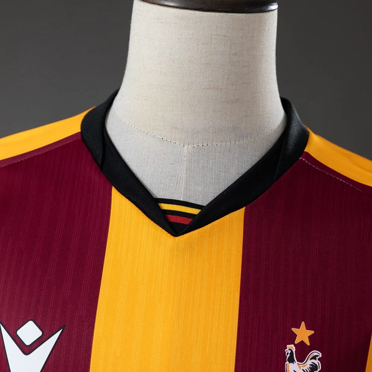 2026/27 Bradford City Home Jersey Fan Version