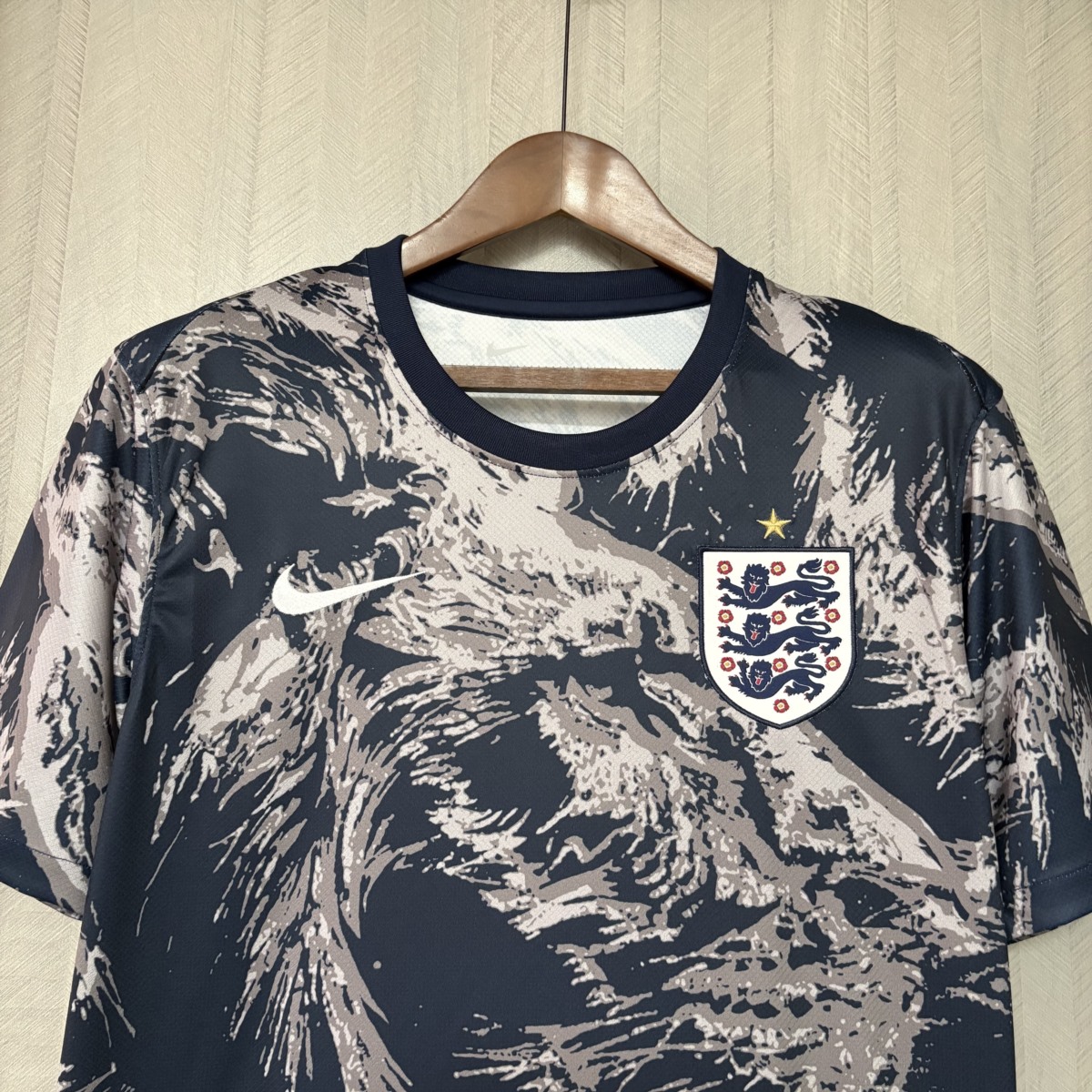 2026 England Training Jersey Fan Version