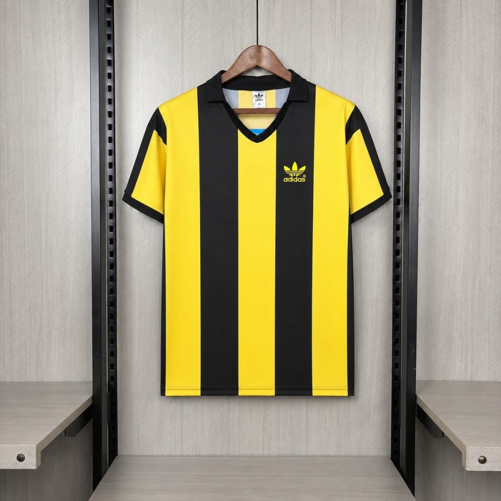 Retro Penarol 1982 Home Jersey Fan Version